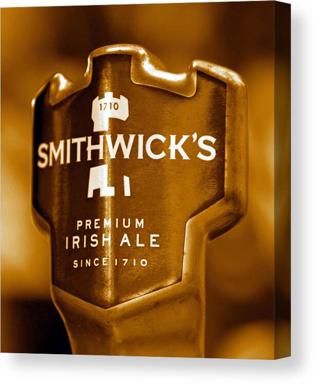 Smithwicks Beer Canvas Print featuring the photograph Smithwicks Beer 1710 by David Lee Thompson