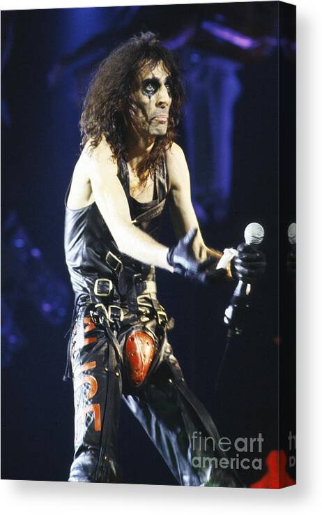 Alice Cooper Canvas Print featuring the photograph Alice Cooper 1975 #1 by Chris Walter