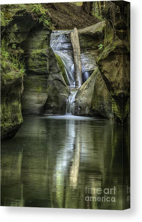 Waterfalls Canvas Print featuring the photograph Ohio Waterfall #1 by David Waldrop
