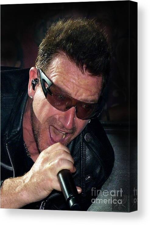 U2 Canvas Print featuring the photograph Bono Zoom Shot by Dale Crum