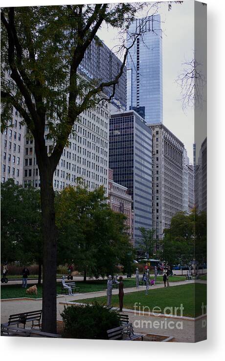 Chicago Canvas Print featuring the photograph Grant Park Chicago by Frank J Casella