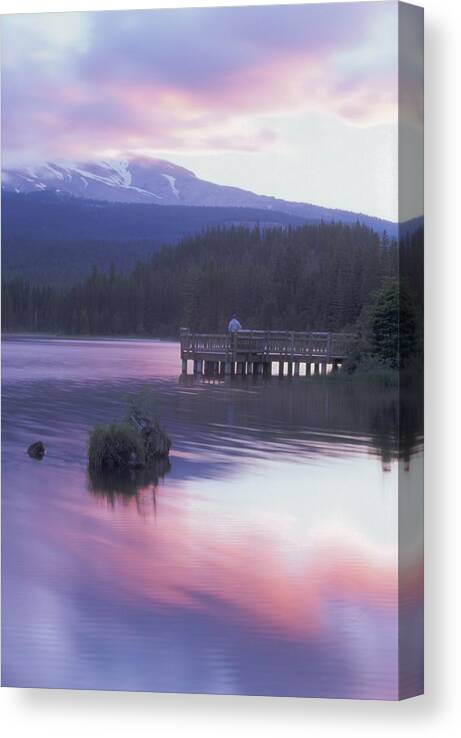 Oregon Canvas Print featuring the photograph Trillium Lake Sunrise by Ken Dietz