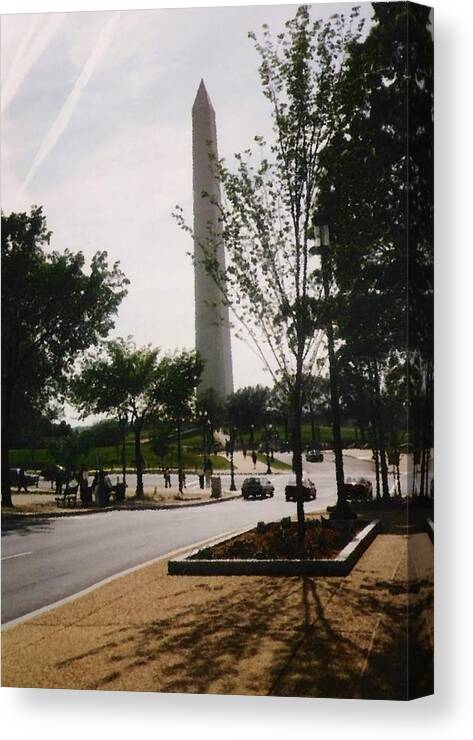 Washington Monument Canvas Print featuring the photograph Washington Monument by Pharris Art