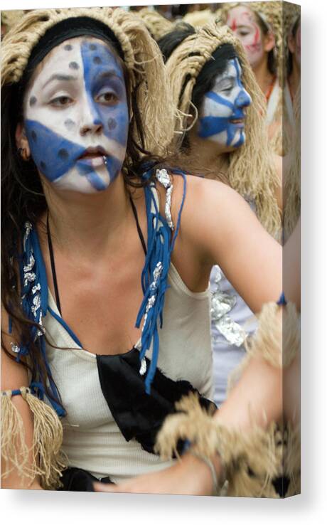 Buenos Aires Canvas Print featuring the photograph Buenos Aires Parade 2 by Robert Suggs