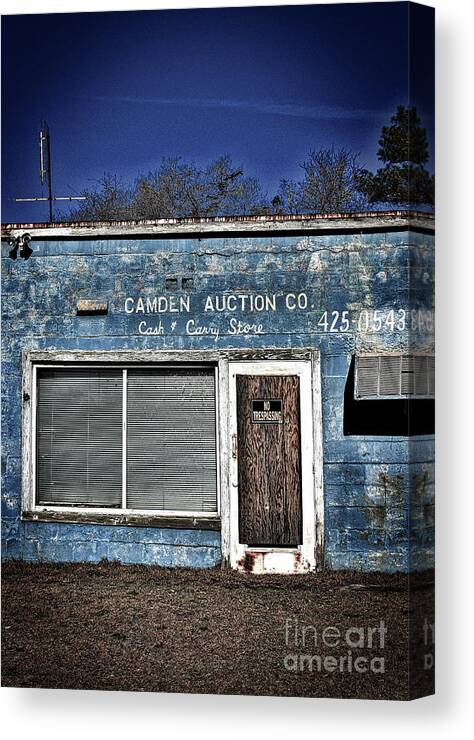 Scenic Tours Canvas Print featuring the photograph Cash N Carry by Skip Willits