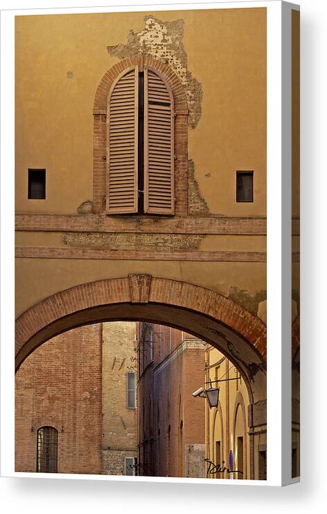 Italy Canvas Print featuring the photograph Italian Arch by Peggy Dietz