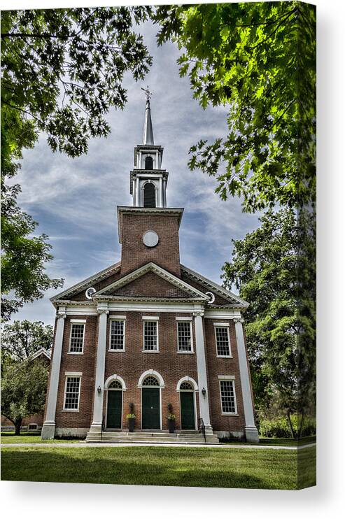 Stockbridge Canvas Print featuring the photograph Stockbridge Congregational Church by Stephen Stookey