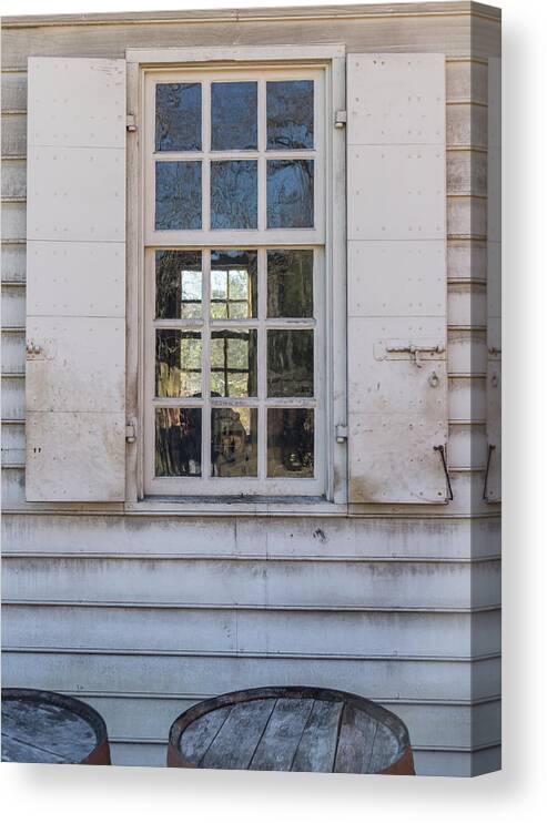 2015 Canvas Print featuring the photograph Williamsburg Window 86 by Teresa Mucha