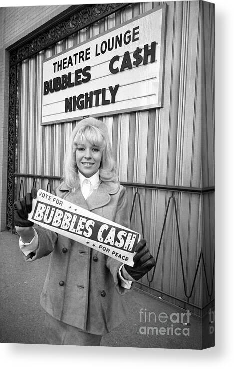 Candidate Canvas Print featuring the photograph Bubbles Cash #1 by Bettmann