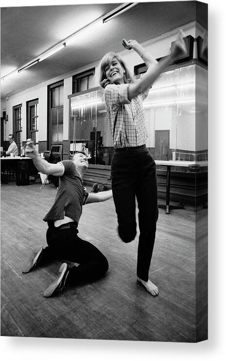 Dancing Canvas Print featuring the photograph Melina Mercouri by Henry Groskinsky