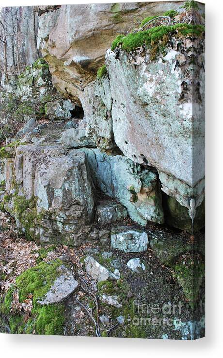 Chimney Top Mountain Canvas Print featuring the photograph Sandstone Rock Formation by Phil Perkins