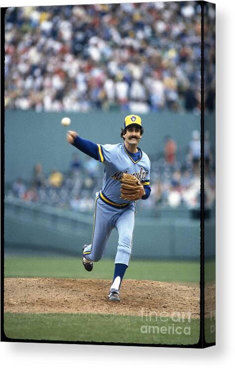1980-1989 Canvas Print featuring the photograph Rollie Fingers by Rich Pilling