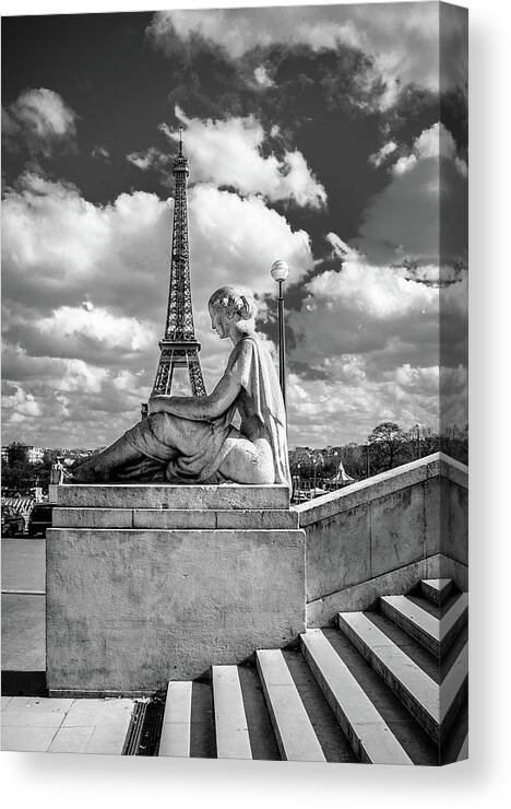 Paris Canvas Print featuring the photograph Beauty at the Trocadero by Tito Slack