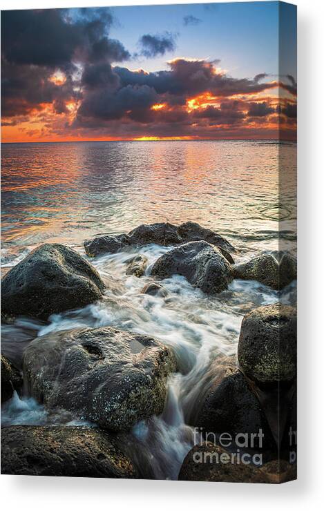 America Canvas Print featuring the photograph Oahu Shoreline by Inge Johnsson