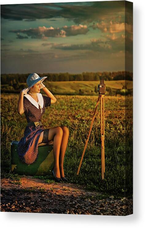 #instagram #edgalagan #galagan #edwardgalagan #nederland #netherlands #dutch #artgallery #artgalerie #veld #koffer #field #suitcase #retro #nostalgie #vintage #tripod #girl #beauty #pinup #hat #beads #gloves #stockings #slang #meisje #schoonheid #camera #lomo #selfie Canvas Print featuring the digital art Retro Selfie by Edward Galagan