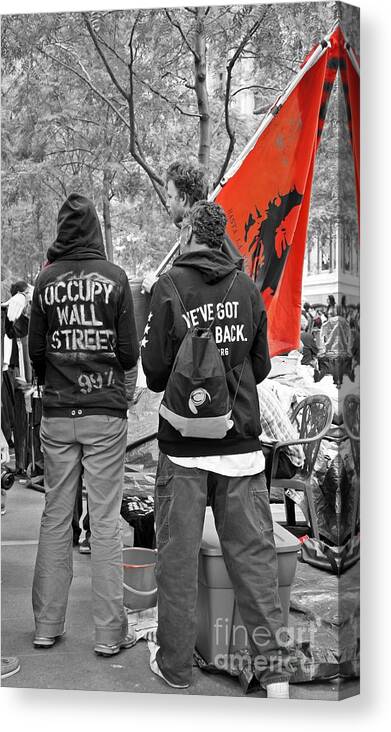 Che Canvas Print featuring the photograph Che at Occupy Wall Street by Lilliana Mendez