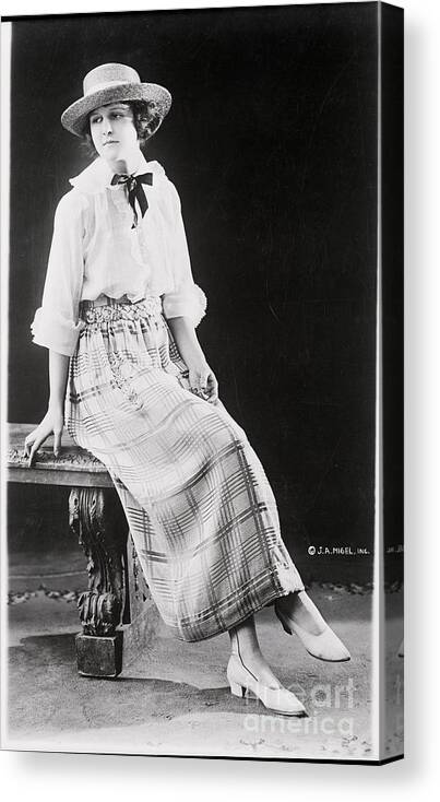 People Canvas Print featuring the photograph Fashion Model With Blouse And Skirt by Bettmann