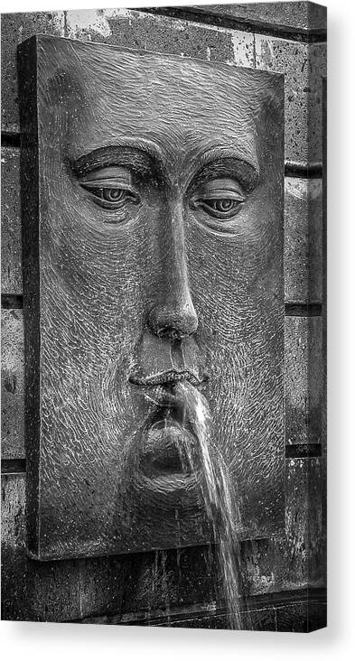 Mexico Canvas Print featuring the photograph Fountain - Mexico by Frank Mari