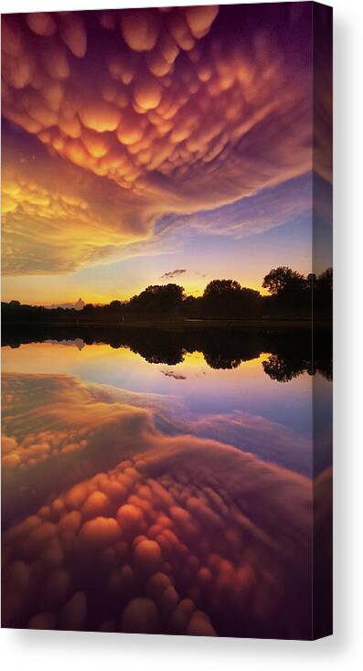  Canvas Print featuring the photograph Once in a Lifetime by Rob Blair