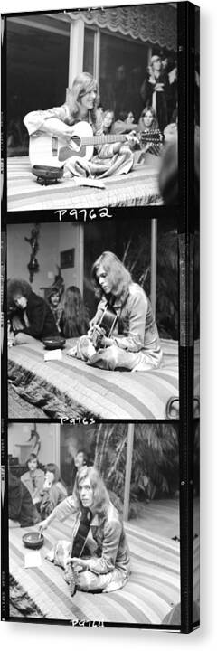 Publicist Canvas Print featuring the photograph David Bowie At Bingeheimer Party by Michael Ochs Archives