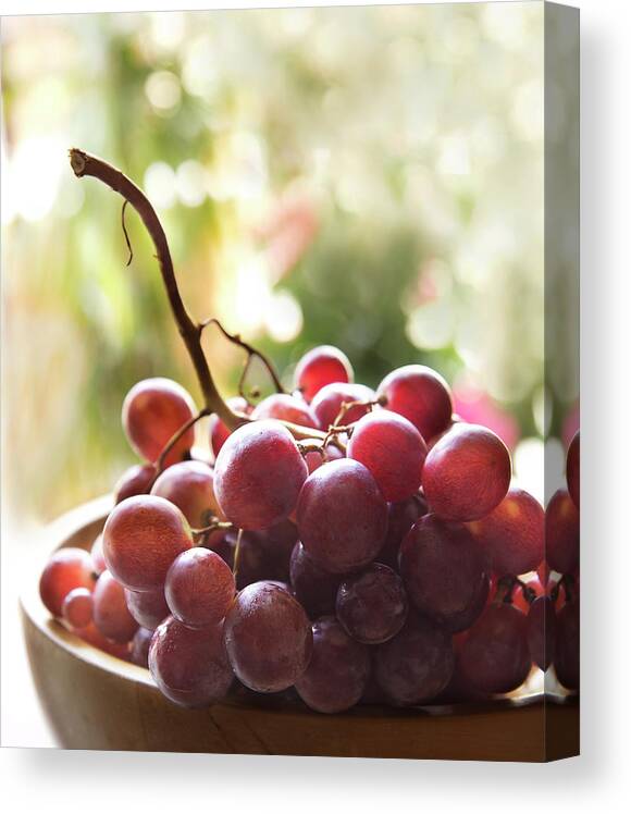 Close-up Canvas Print featuring the photograph Grape by Silvana Magnaghi