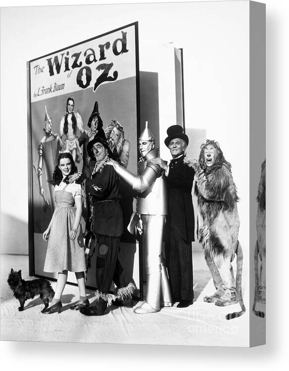 1939 Canvas Print featuring the photograph Wizard Of Oz, 1939 by Granger