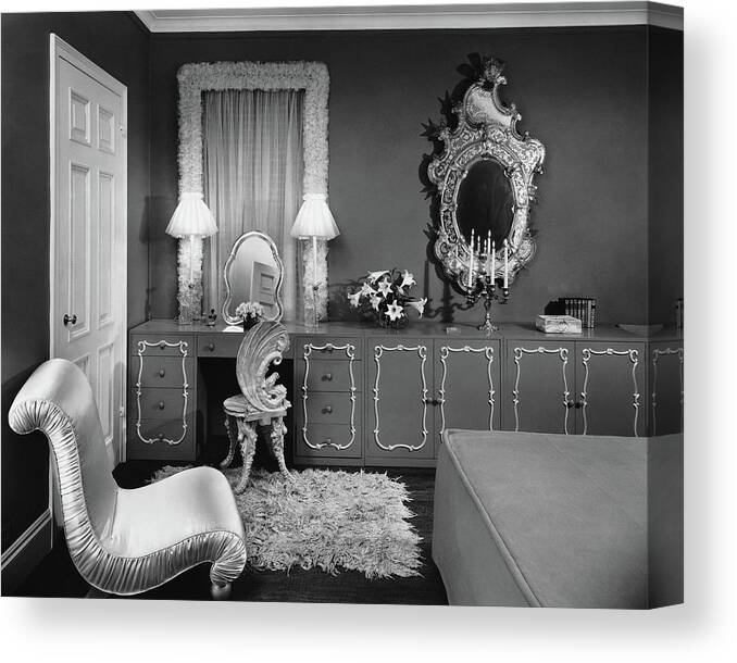 Interior Canvas Print featuring the photograph A Dressing Room by Emelie Danielson