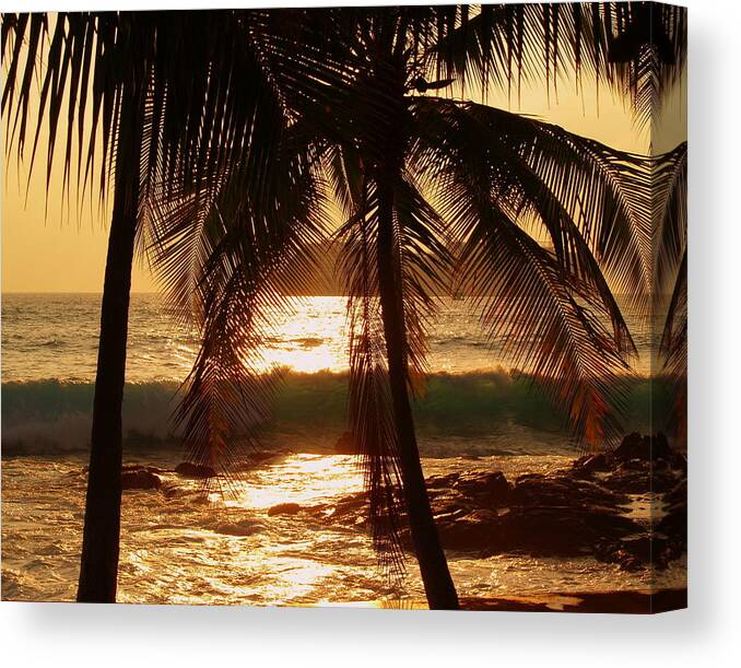  Hawaii# Hawaiian Sunset Canvas Print featuring the photograph Dusk by Athala Bruckner