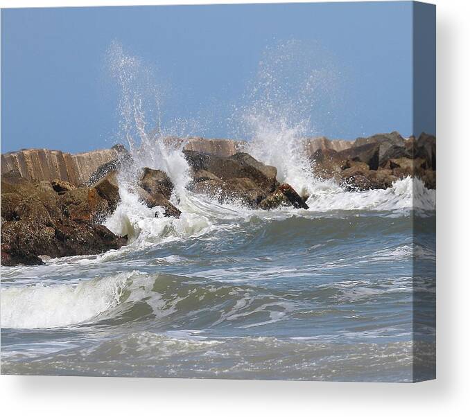 Fort Clinch Canvas Print featuring the photograph Fort Clinch Rocks and Waves 3 by Cathy Lindsey