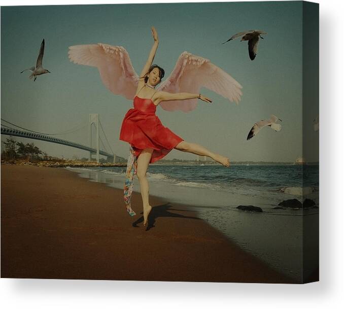 Beach Canvas Print featuring the photograph Free by Mayumi Yoshimaru