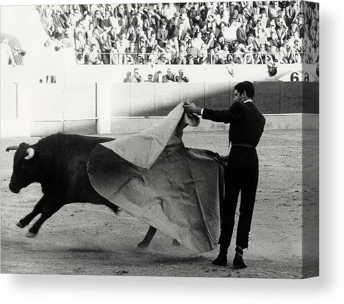 Personality Canvas Print featuring the photograph Jaime Ostos Bullfighting by Henry Clarke