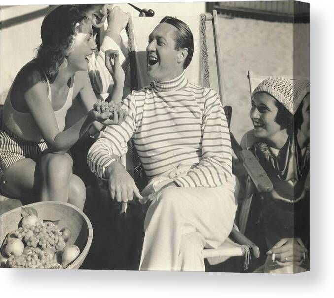 Actor Canvas Print featuring the photograph Lilyan Tashman Lowe And Edmund Lowe On The Beach by Edward Steichen