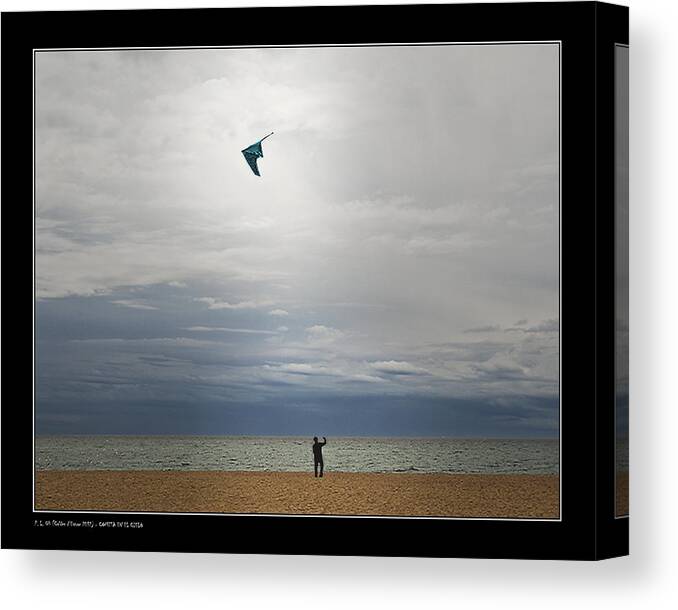 Landscape Canvas Print featuring the photograph Kite in the sky by Pedro L Gili