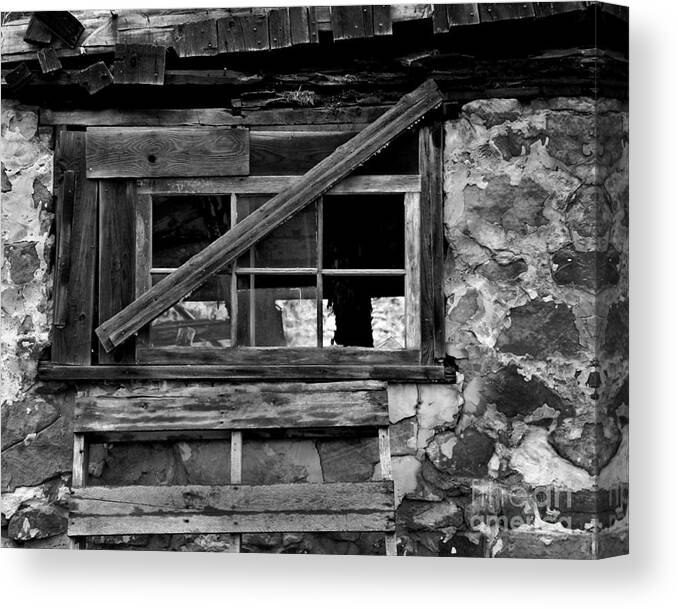 Barn Canvas Print featuring the photograph Old Barn Window by Perry Webster