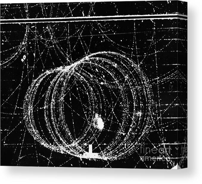 Cloud Chamber Canvas Print featuring the photograph Positron Tracks by Omikron