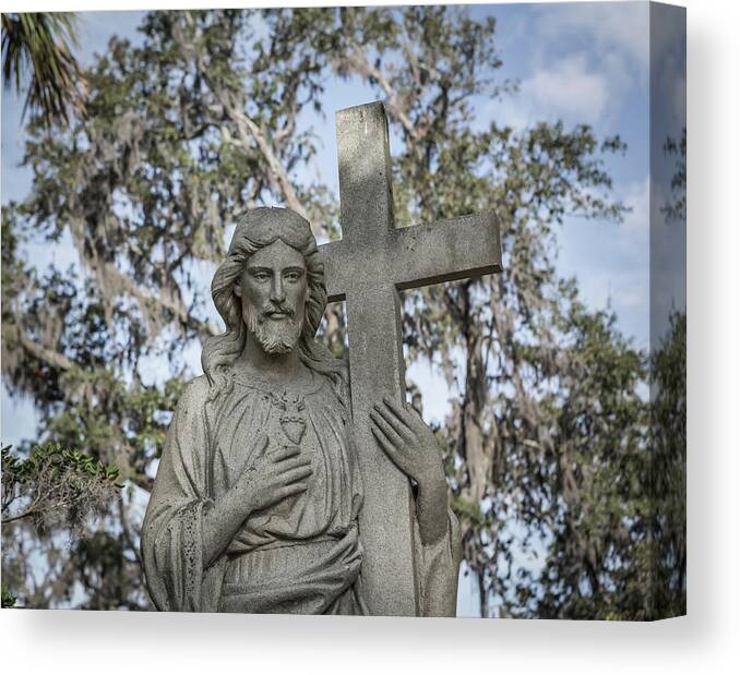 Jesus Canvas Print featuring the photograph Statue of Jesus and Cross by Kim Hojnacki