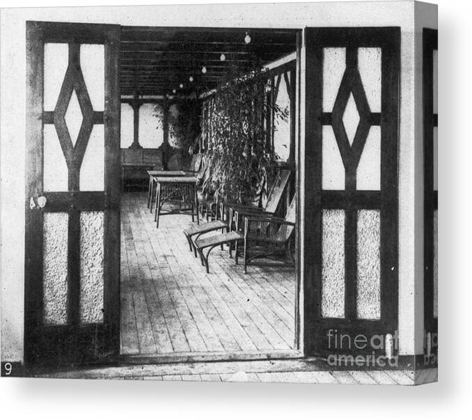 1912 Canvas Print featuring the photograph Titanic: Private Deck, 1912 by Granger