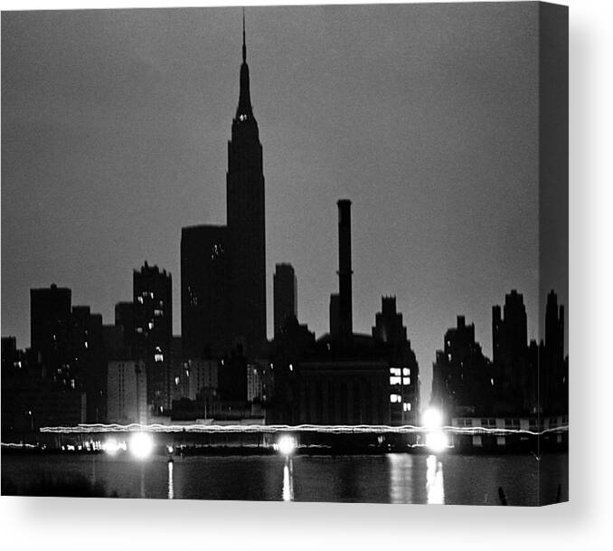 Queens Canvas Print featuring the photograph 1977 Blackout Power Failure #2 by New York Daily News Archive