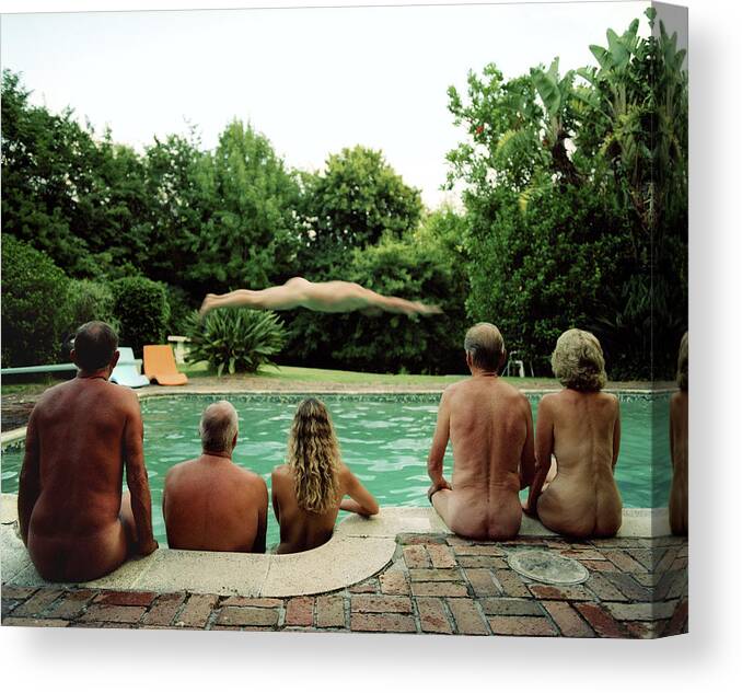 Nudist group Category:Groups of