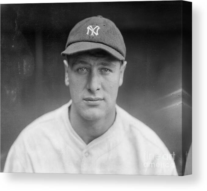 Young Men Canvas Print featuring the photograph Lou Gehrig by Bettmann