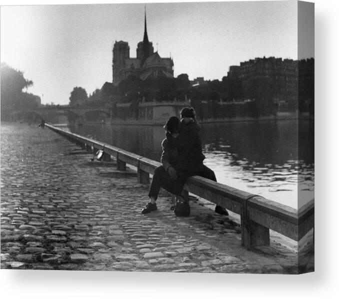 1950-1959 Canvas Print featuring the photograph Riverside Kiss by Thurston Hopkins