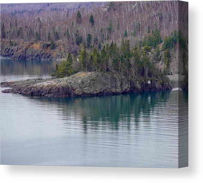 Beach Canvas Print featuring the photograph Tranquility in Silver Bay by Susan Rydberg