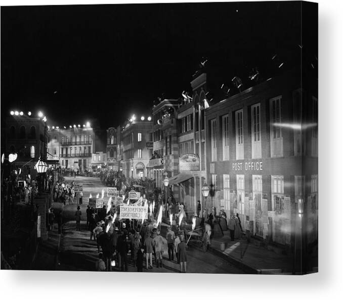 Marching Canvas Print featuring the photograph Wells Fargo by Hulton Archive