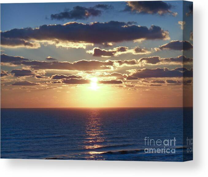 Sunrise Canvas Print featuring the photograph Daytona Sunrise 2 by Tom Doud