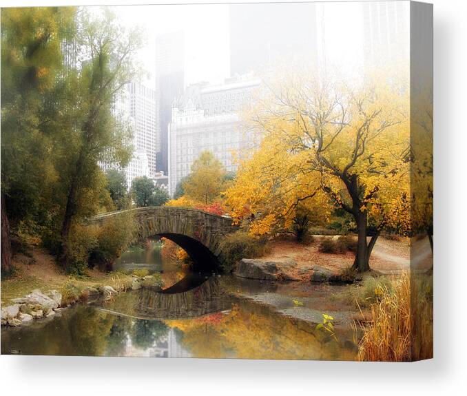 New York Canvas Print featuring the photograph Gapstow in the mist by Jessica Jenney