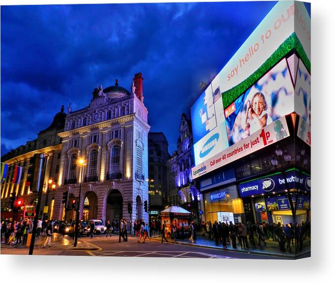 Piccadilly Circus Canvas Print featuring the photograph Piccadilly Circus 002 by Lance Vaughn