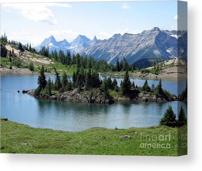 Mountains Canvas Print featuring the photograph Rock Isle Lake by Gerry Bates