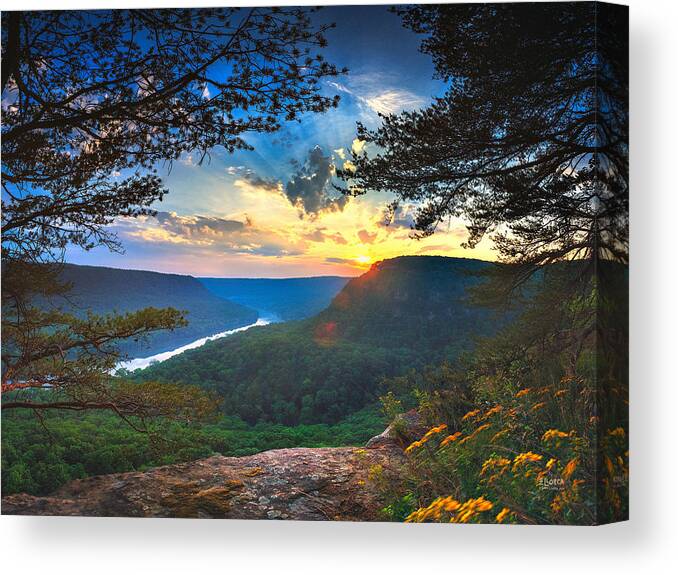 Chattanooga Canvas Print featuring the photograph Sunset Over Edwards Point by Steven Llorca