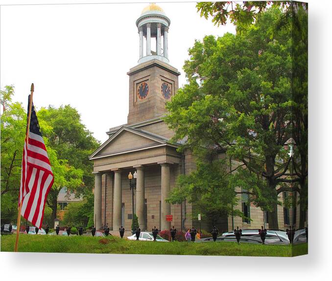 first Parish Church Canvas Print featuring the photograph The Church of the Presidents by Barbara McDevitt