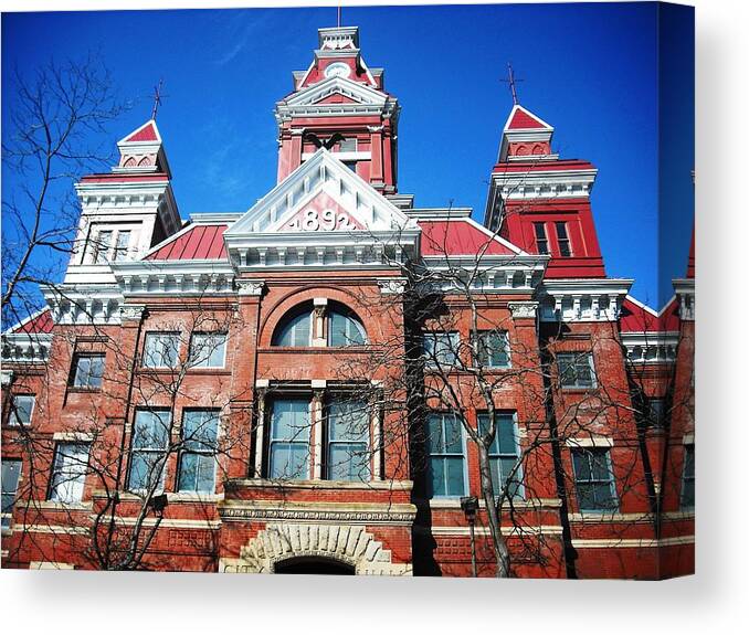 Bellingham Canvas Print featuring the photograph Bellingham City Hall by Kelly Manning